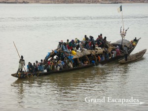 Boat near the harbor of Mopti, Mali