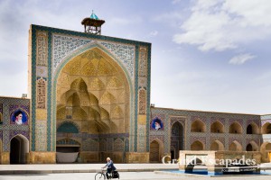The Shah Mosque or Imam mosque (after the 1979 Islamic revolution in Iran) or Jameh Abbasi Mosque - Maydan-e Imam, or Maydan-e Shah or Maydan-e Naqsh-e Jahan, or Imam Square in Esfahan -, Esfahan, Iran