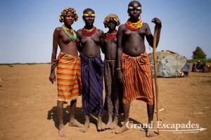 Dasanech People, across the Omo River, near Omorate, Lower Omo Valley, South Ethiopia