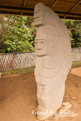 In Alto de Los Piedras we marveled at the famous Doble Yo, a statue with four figures carved from a single block