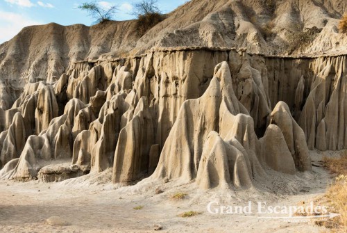 What makes this place (close to the "Swimming pool") very special are the bizarre rock formations that leave little room for interpretation: these are ghosts or ?Fantasmas?