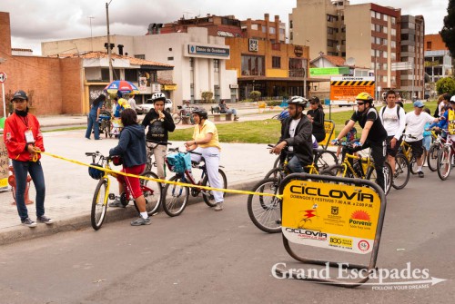 Every Sunday and Holiday, 122 kilometers of Bogota?s busy streets are closed for traffic and people on bikes, skateboards, rollerblades or others simply walking or pushing a pram take over.