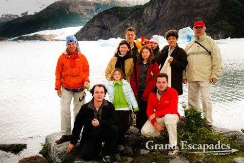 The whole family in front of Lago Onelli, Parque Nacional De Los Glaciares, El Calafate, Argentina