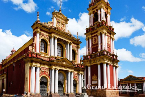 Soon we found out that Plaza 9 de Julio and a few restored colonial buildings were the only visual highlights in this town, Salta, Argentina