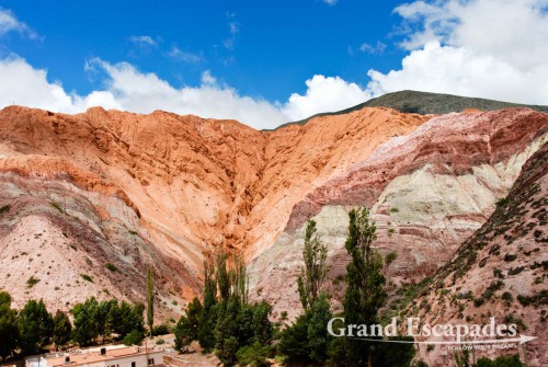 Purmamarca is famous for its "Cerro de los Siete Colores", an incredible sight. A wide cliff facing the village offers a spectacular sight: thin layers of different shades of red, brown, purple and white seemed to be painted onto the cliff