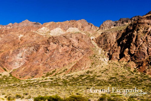 We believe that the scenery going to all these places is equally, if not more intriguing. Considering that we had driven through hundreds of miles of countryside featuring polychromic mountain slopes in the northwest of Argentina, we still found this drive exciting