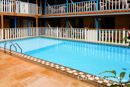 We chose the Amendoeira Praia Hotel, diretcly on the beach and with a swimming pool ... Morro de Sao Paulo