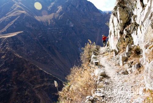 Trekking the Canyon de Colca, the 2nd deepest Canyon on earth, Cabanaconde, Peru - On the way to Fure: the path was sometimes not much wider than 60 to 80 centimeters, carved out of the steep mountain slopes going down up to 1.000 meters!