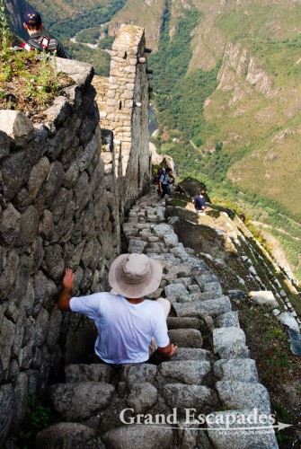 Gilles fighing his way down the steep stairs on top of Wayna Picchu, Machu Picchu, Peru