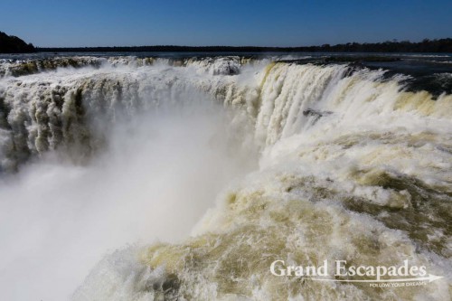 "Garganta del Diabolo" or "Devil's Throat", Iguazu Falls, Argentina