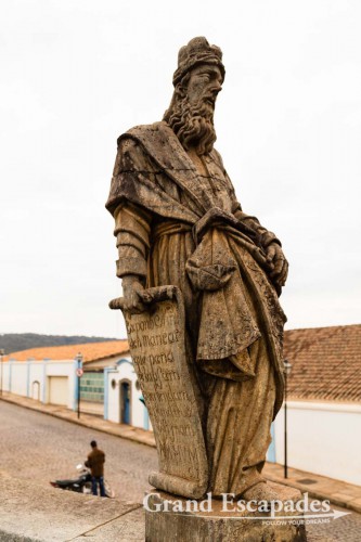 One of the twelve scultures of old testament prophets around the terrace of the Basílica do Senhor Bom Jesus de Congonhas, Minas Gerais, Brazil