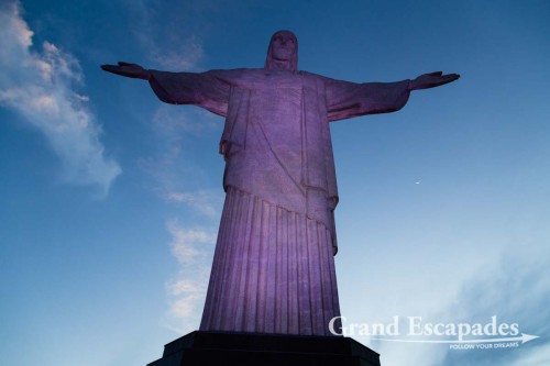 Cristo Rendedor atop Morro de Corcovado, Rio de Janeiro, Brazil