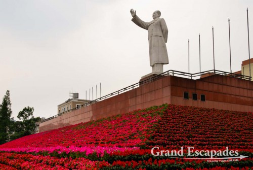 Statue of Mao Tse Tung, Chengdu, China