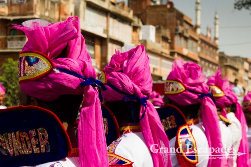 Witnessing one of the many processions (this time for peace in the world...) in Jaipur, the Pink City, Rajasthan, India